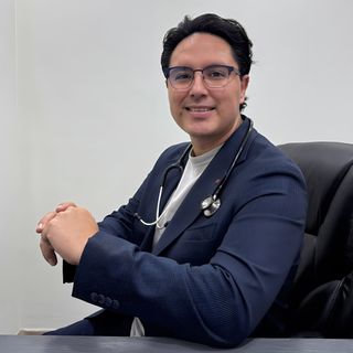 Fotografía de Dr. Carlos Eduardo Alvarez Ponce, Cirujano general en Coyoacan, Ciudad de Mexico