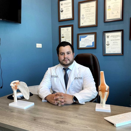Fotografía de Dr. Francisco Javier Loya Posada, Traumatólogo en Monterrey, Nuevo Leon