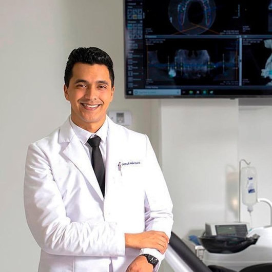 Fotografía de Dr. Josué Márquez Gómez, Dentista - Odontólogo en Tijuana, Baja California