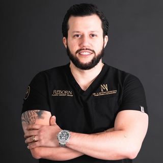 Fotografía de Dr. J. Arturo Moncayo Macias, Cirujano plástico en Tijuana, Baja California