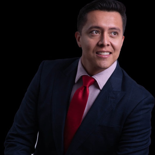 Fotografía de Dr. Pavel Flores Moreno, Oftalmólogo en Morelia, Michoacan