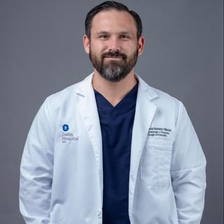 Fotografía de Dr. Eduardo Mustieles Villarreal, Traumatólogo en Monterrey, Nuevo Leon