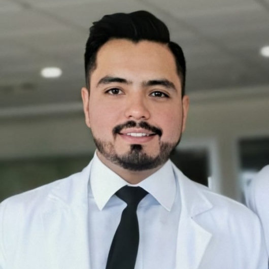 Fotografía de Dr. Alejandro Bejar Valdovinos, Ortopedista en Morelia, Michoacan