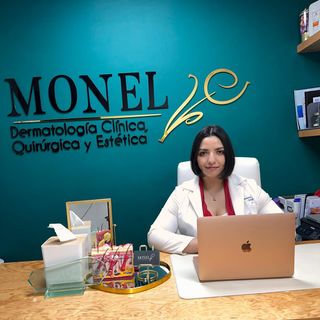Fotografía de Dra. Montserrat Dominguez Portas, Dermatólogo en Metepec, Estado de Mexico