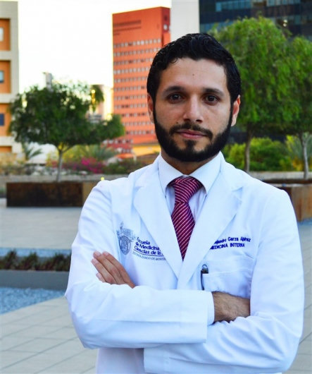 Fotografía de Dr. Alejandro Garza Alpirez, Reumatólogo en San Pedro Garza García, Nuevo Leon