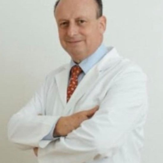 Fotografía de Dr. Felipe Ignacio González Serrano, Ginecólogo en Aguascalientes, Aguascalientes