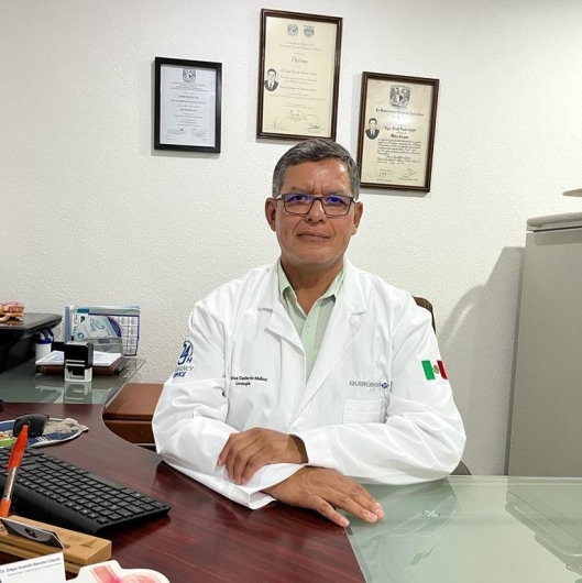 Fotografía de Dr. Carlos Calderón Muñoz, Urólogo en Benito Juárez, Quintana Roo