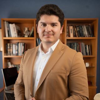 Fotografía de Dr. Oscar Chávez, Ortopedista en Zamora, Michoacan