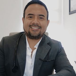 Fotografía de Dr. Julián Ignacio Ortiz Acevedo, Nefrólogo en Puebla, Puebla