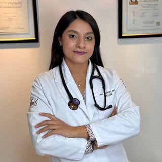 Fotografía de Dra. Stephany Alcantara Bastida, Geriatra en Hermosillo, Sonora