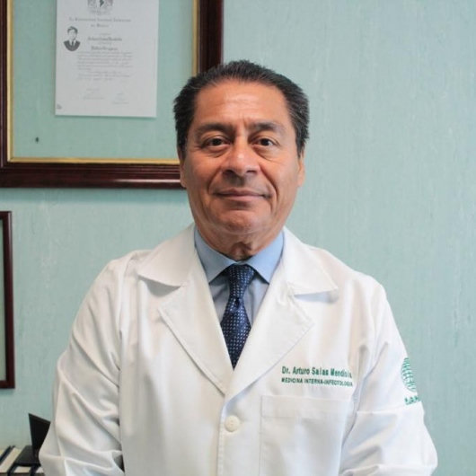 Fotografía de Dr. Arturo Salas Mendiola, Internista en Tampico, Tamaulipas
