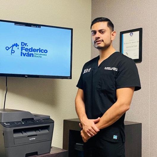 Fotografía de Dr. Federico Iván Hernández Rocha, Cirujano general en Mexicali, Baja California