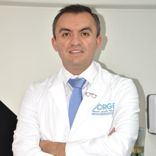 Fotografía de Dr. Jorge Gonzalez Arratia, Oftalmólogo en Toluca, Estado de Mexico