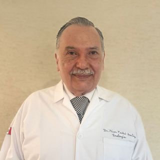Fotografía de Dr. César Alejandro Carbó Gortazar, Cirujano general en Cuernavaca, Morelos