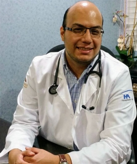 Fotografía de Dr. Christian Hernández García, Internista en Tampico, Tamaulipas