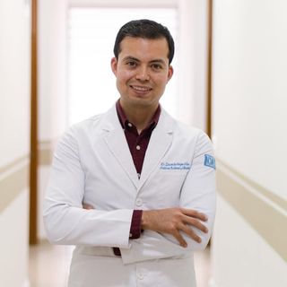 Fotografía de Dr. Eduardo Rojas Milán, Internista en Saltillo, Coahuila